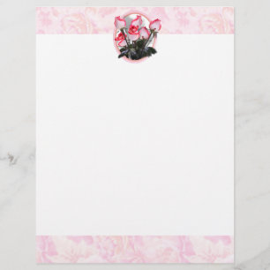 Hübsch rosa Rosen im rosigen Hintergrund