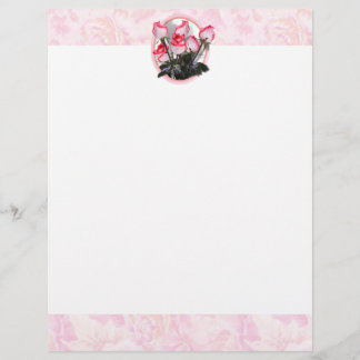 Hübsch rosa Rosen im rosigen Hintergrund
