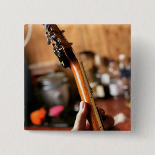 Hübsche akustische Gitarre Button