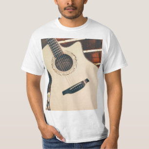 Hübsche akustische Gitarre T-Shirt