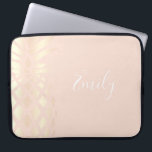 Hübsche Ananas aus Kupfer, Rose aus Gold und Rosa Laptopschutzhülle<br><div class="desc">Elegante und moderne Imitate Rose Gold Ananas.</div>