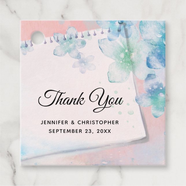 Hübsche blaue Blumen auf rosa Hochzeit Geschenkanhänger (Vorderseite)