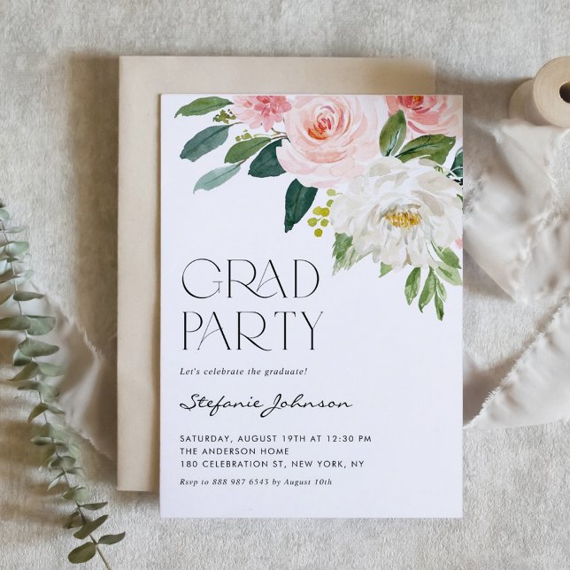 Hübsche Blume Wasserfarbe Garden Graduierungsparty Einladung (Customizable floral graduation invitation featuring watercolor pink and white flowers.)