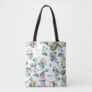 Hübsche Blumen und Schmetterlinge