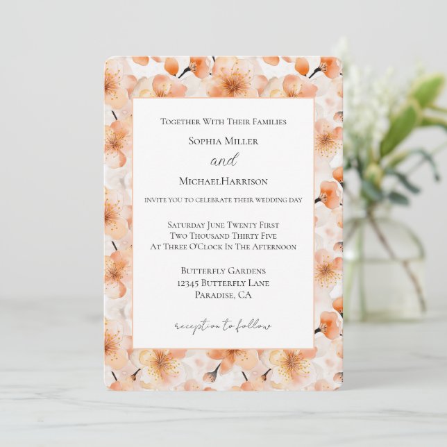 Hübsche Blush Pfirsich Blumen Hochzeit Einladung (Stehend Vorderseite)