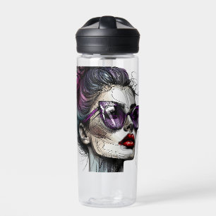 Hübsche Frau mit Sonnenbrille und lila Lippenstift Trinkflasche