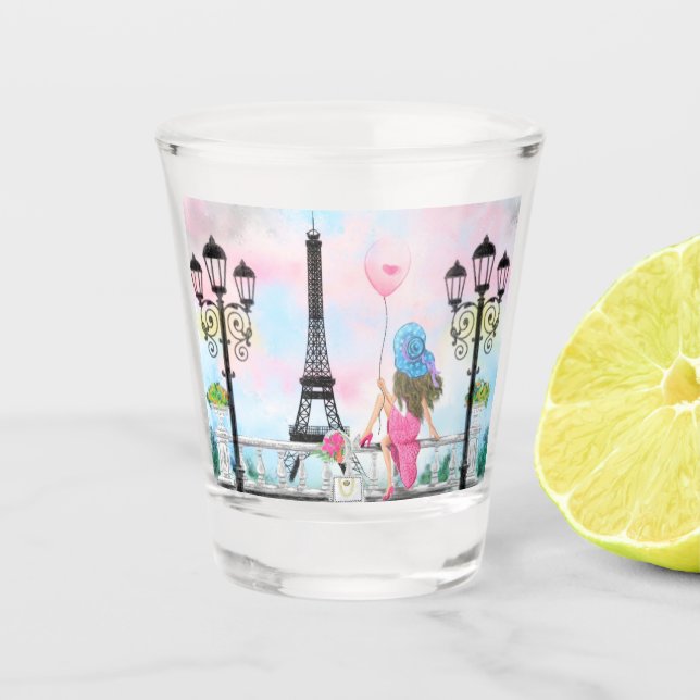 Hübsche Frau und Rosa Herzballon - I Liebe Paris Schnapsglas (Vorderseite)