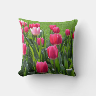 hübsche Frühlingsrosatulpenblumen. Garten floral Kissen