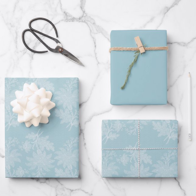 Hübsche Hellblau Weiße Florale Falsche Spitze Hoch Geschenkpapier Set (Vorderseite)