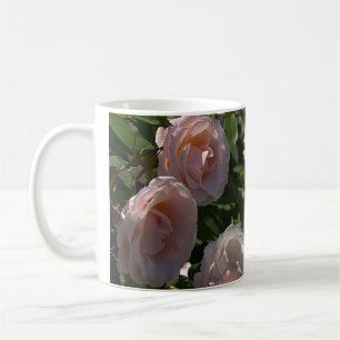 Hübsche hellrosa Rose Kaffeetasse