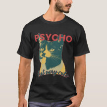 Hübsche Katze mit Zunge draußen