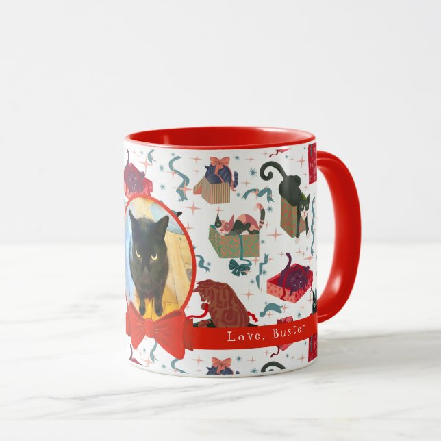 Hübsche Katzen in Weihnachtskästen Personalisierte Tasse (VorderseiteRechts)