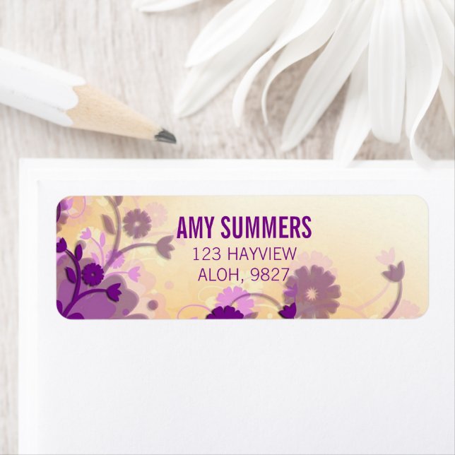 Hübsche lila Blumenbraun (Insitu)