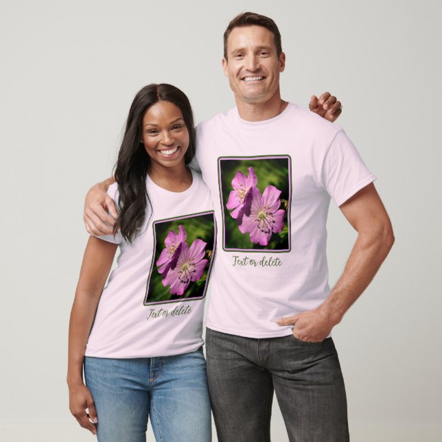 Hübsche Lila Geranium-Blume Personalisiert T-Shirt (Unisex)