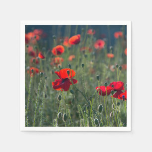 Hübsche Mohnblumen auf einer wilden Wiese Foto Serviette