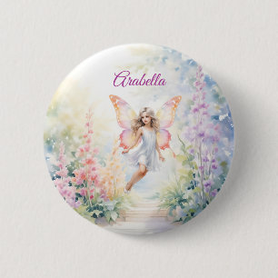 Hübsche Pastel Butterfly Faia im Blumengarten Button
