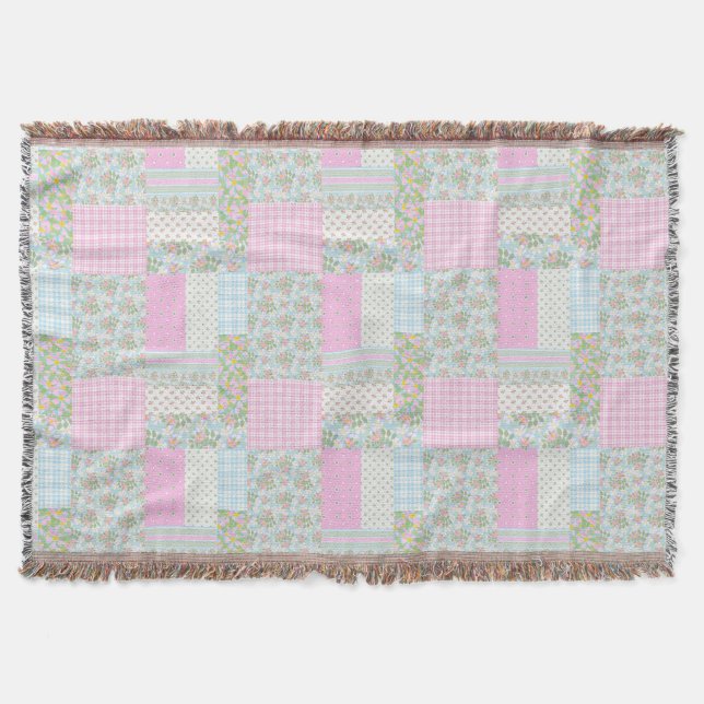 Hübsche Pink Blue Dog Roses Faux Patchwork Decke (Vorderseite)
