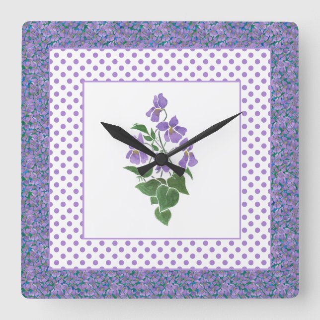 Hübsche Quadrat-Uhren-Violetten und Polka-Punkte Quadratische Wanduhr (Vorderseite)