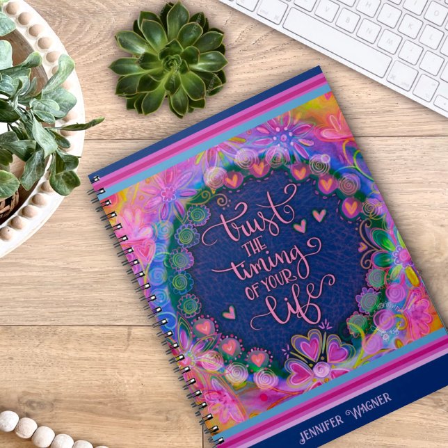 Hübsche, rosa Blume hören, auf die Zeit zu vertrau Notizblock (Von Creator hochgeladen)