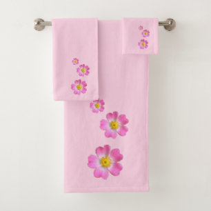 Hübsche rosa Blumen auf hellrosa Badhandtuch Set