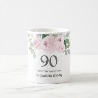 Hübsche Rosa Flora Frauen am 90. Geburtstag