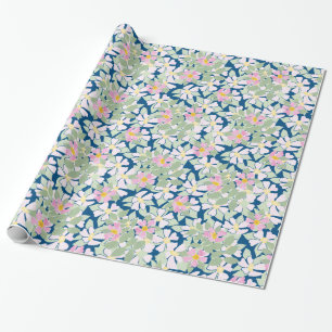 Hübsche rosa Heckenrosen auf navyblauem Geschenkpa Geschenkpapier