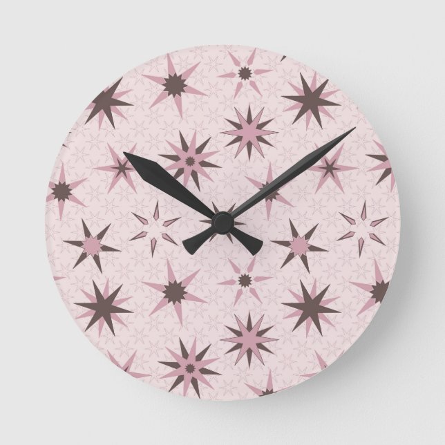 Hübsche rosa Sterne - Muster. Runde Wanduhr (Vorderseite)
