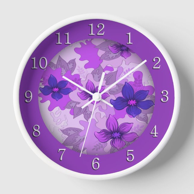 Hübsche violette Blumen Weiße Zahlen Uhr (Vorderseite)