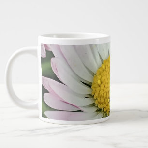 Hübsche weiße Gänseblümchen Jumbo-Tasse