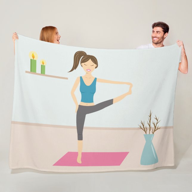 Hübsche Yoga-Frauen in einem stilvollen Zimmer Fleecedecke (Beispiel)