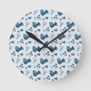 Hübscher blauer Vogel und Beeren illustriertes Mus Runde Wanduhr