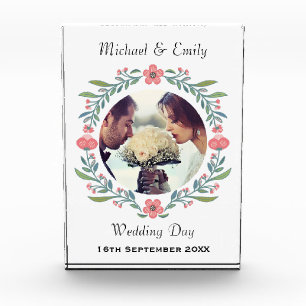 Hübscher Frühling Sommer Hochzeit Blumenkranz Foto