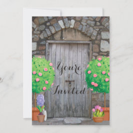 Hübscher gepflasterter Garten Alte Holztüren Wiede Einladung