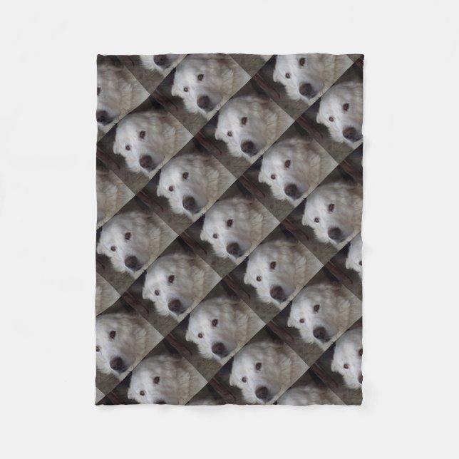 Hübscher große Pyrenäen-Hund Fleecedecke (Vorderseite)