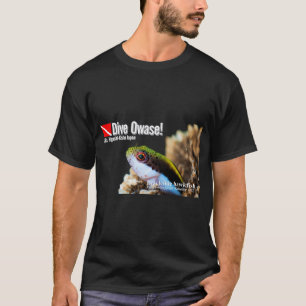 Hübscher Hahnfisch auf dem Korallenriff T-Shirt