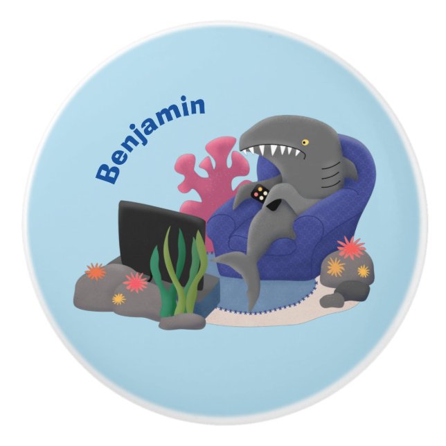 Hübscher Hai beim Fernsehen Cartoon Keramikknauf (Vorderseite)