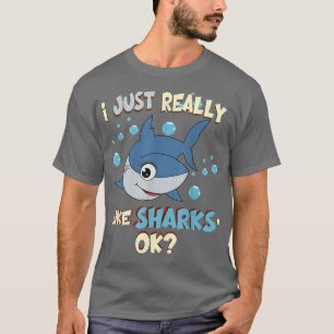 Hübscher HaiIch mag Haie sehr gerne T-Shirt
