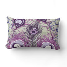 Hübscher lila Pfau versieht eleganten Entwurf mit