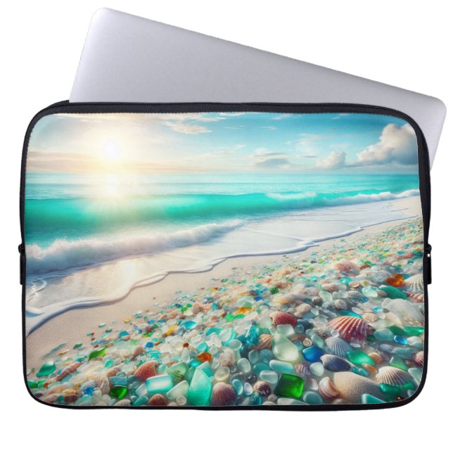 Hübscher Ocean Beach mit Sea Glass Laptopschutzhülle (Vorderseite)