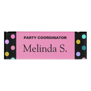 Hübscher rosa schwarzer Confetti punktiert Namenschild