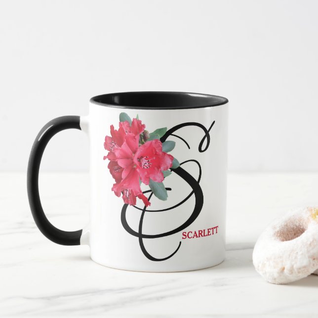 Hübscher Rot-Blütenspass - Scarlettname individuel Tasse (Mit Donut)