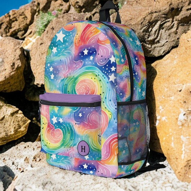 Hübsches Aquarellfarben-Regenbogenfarben-Monogramm Bedruckter Rucksack (Von Creator hochgeladen)