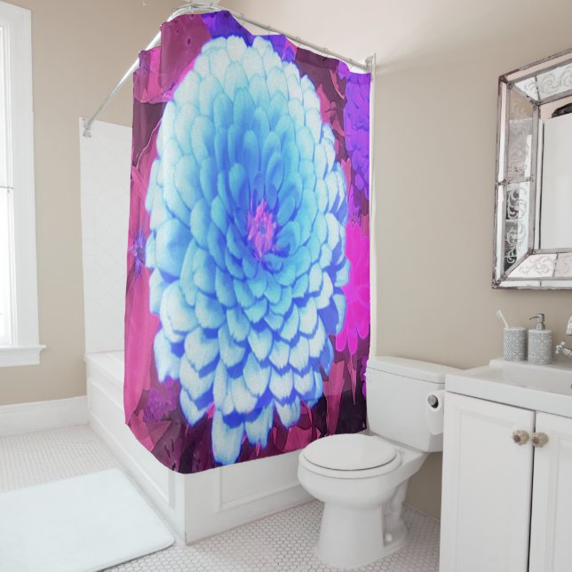 Hübsches blaues Zinnia im Lila Sommergarten Duschvorhang (Beispiel)