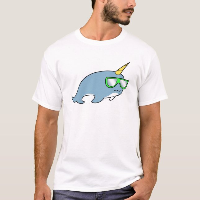 Hübsches cooles Narwhal in den Schatten T-Shirt (Vorderseite)