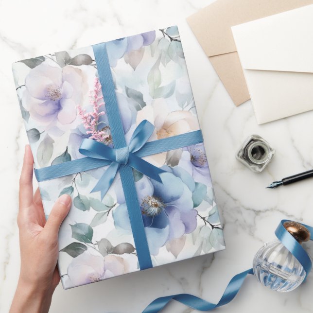 Hübsches Lila Lavendel Weißes Blume Brautparty Geschenkpapier (Schenken)