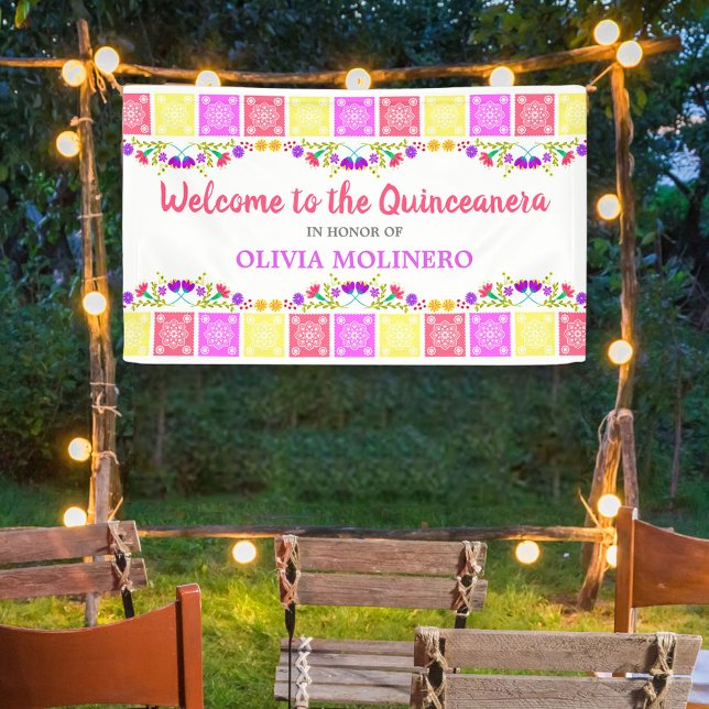 Hübsches mexikanisches Fiesta Floral Quinceanera W Banner (Von Creator hochgeladen)