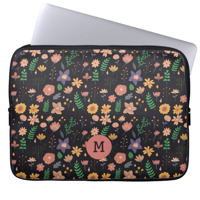 Hübsches modernes dunkles Blumenmuster Monogramm Laptopschutzhülle (Vorderseite)