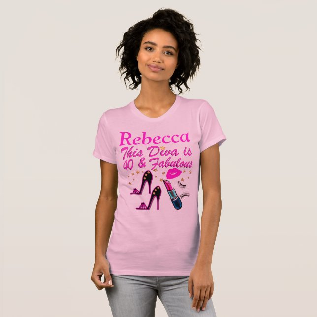 HÜBSCHES PINK PERSONALISIERT 40 UND FABULOUS T SHI T-Shirt (Vorne ganz)
