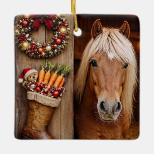Hübsches Pony und Weihnachtsstiefel Strumpf Keramikornament
