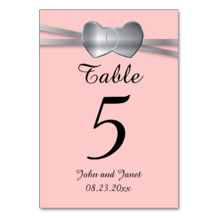 Hübsches Rosa und Silberne Hochzeitsherzen Liebe H Tischnummer